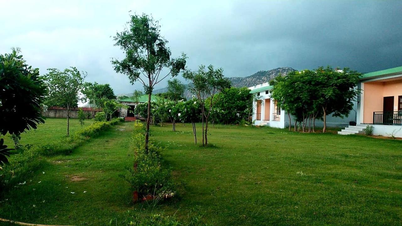 Hotel The Sariska Retreat Thana Ghazi Zewnętrze zdjęcie