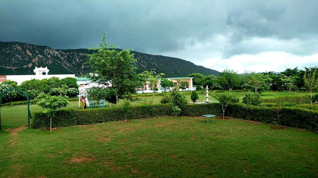Hotel The Sariska Retreat Thana Ghazi Zewnętrze zdjęcie